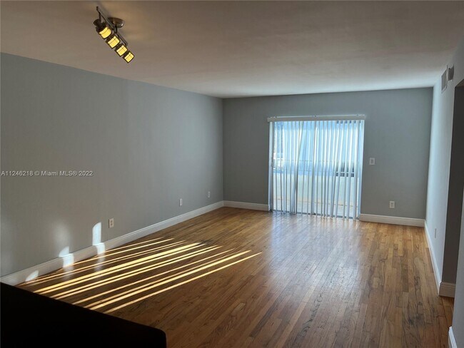 Building Photo - 1610 Lenox Ave