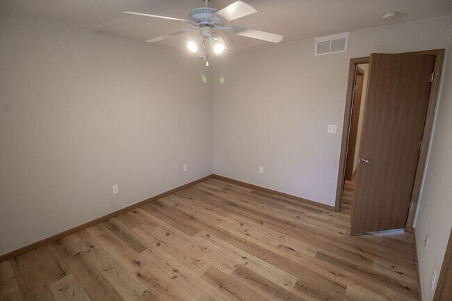 Building Photo - 1516-1518 Citadel Dr.