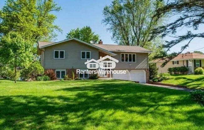 Building Photo - 1322 Meadowlark Dr