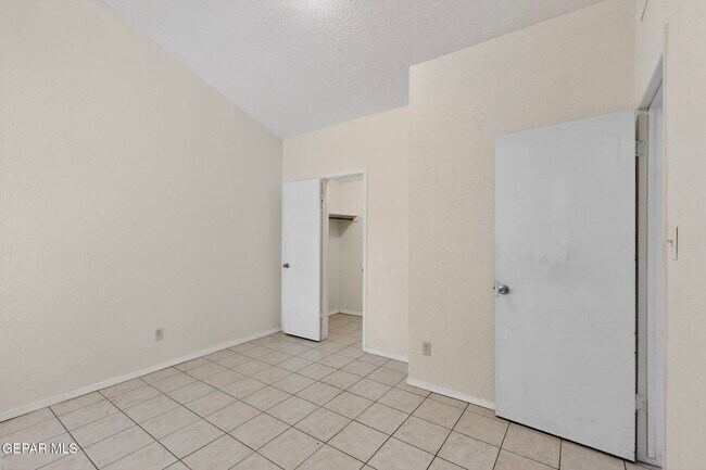 Building Photo - 11455 Sundrop Ct