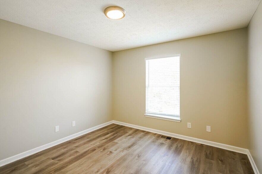 Building Photo - 2608 River Meade Way