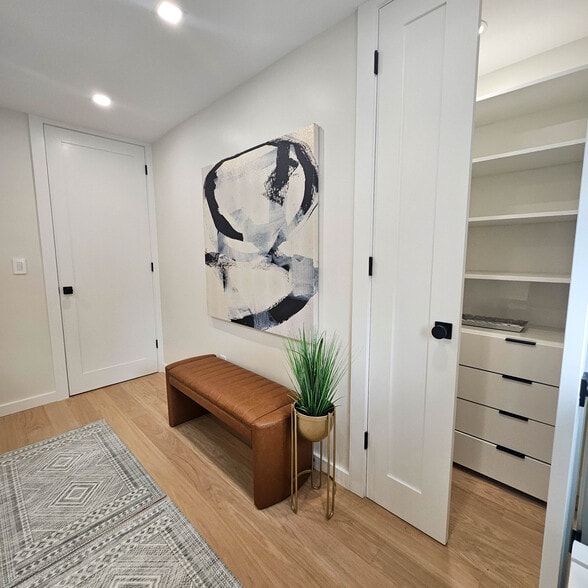 Building Photo - 3239 46th St