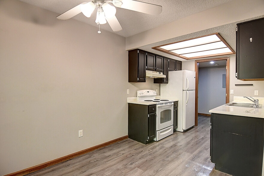 Building Photo - 9630 Sage Meadow Ct