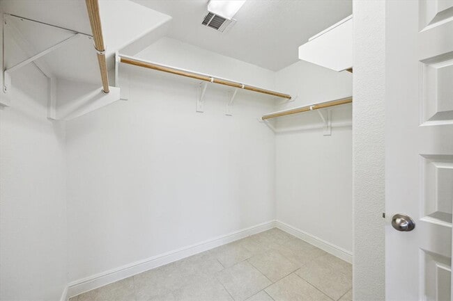 Building Photo - 4812 La Piedra Ln