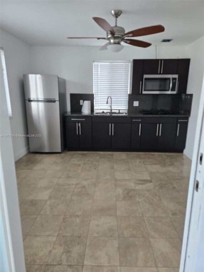 Building Photo - 13376 SW 46th Ln