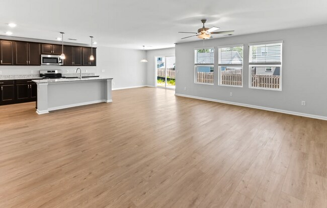 Building Photo - 248 Justify Ave