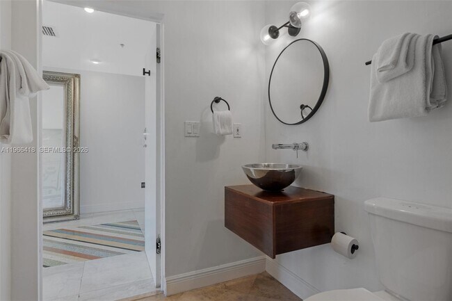 Building Photo - 5781 Biscayne Blvd