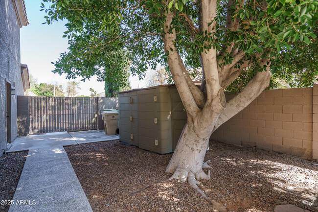 Building Photo - 5951 W Irma Ln