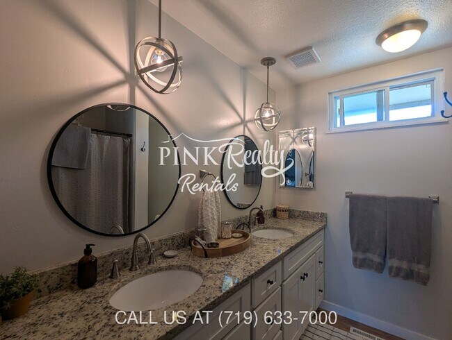 Building Photo - 3230 Breckenridge Dr W