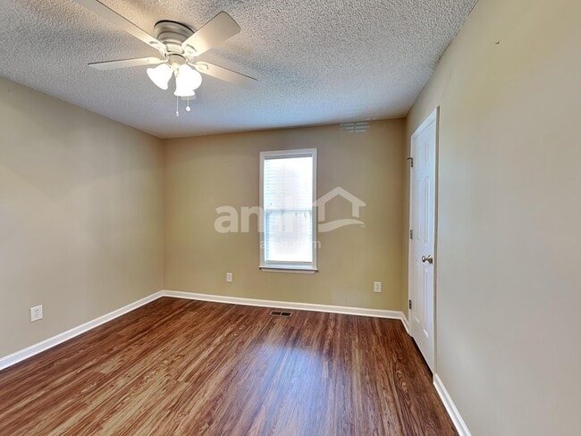 Building Photo - 941 S Philwood Ct