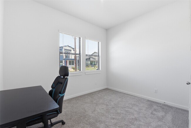 Building Photo - 3220 Loam Ln