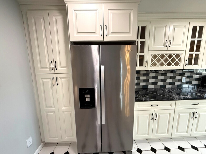 Building Photo - 44 Willow Wood Ct