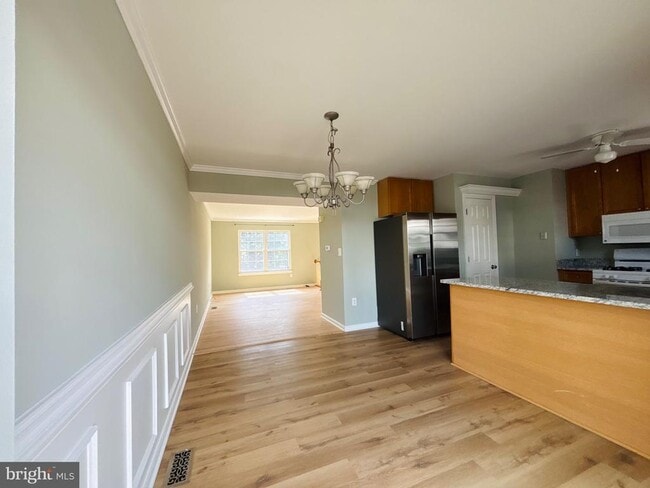 Building Photo - 109 Barrows Ct