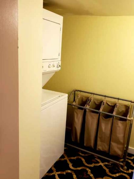 Building Photo - 4197 Fredericksburg Dr