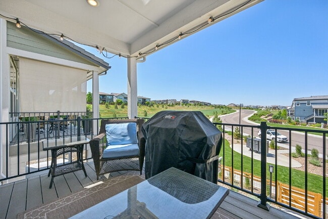 Building Photo - "Experience Spacious Comfort: 4-Bed, 3.5-Bath Retreat on Gladshine Drive!"