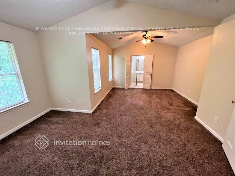 Building Photo - 8157 N Sterling Lakes Dr