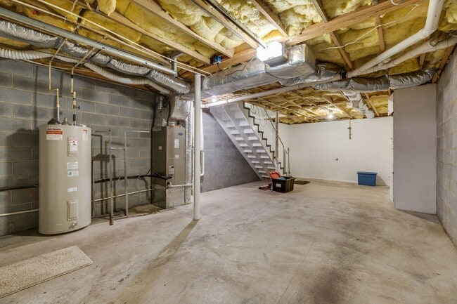 Building Photo - 3 bdrm/2 Bath Condo  Bristol, TN