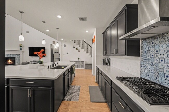 Building Photo - 2107 Brooke Avery Dr