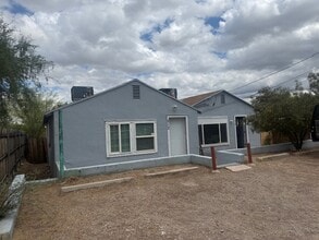 Building Photo - 210 W Blacklidge Dr
