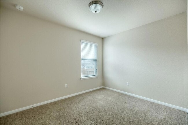 Building Photo - 219 Screech Owl Dr