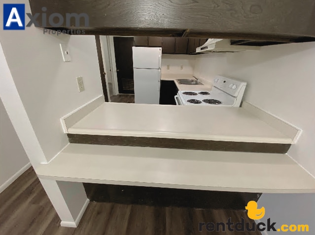 Building Photo - 1518 Bench Rd