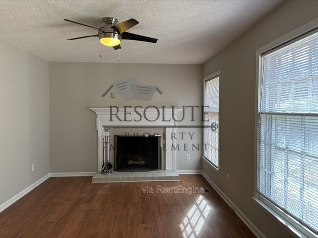 Building Photo - 5920 Crepe Myrtle Ct