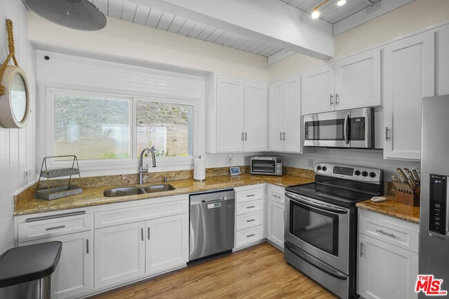 Building Photo - 11866 Starfish Ln