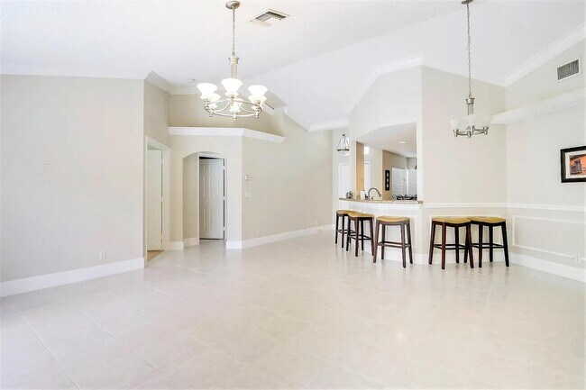 Building Photo - 13284 Majestic Pine Ct
