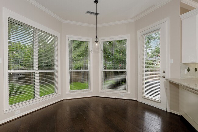 Building Photo - 14 Graceful Elm Ct