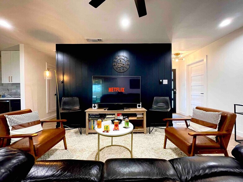 Building Photo - 607 Blueberry Hill