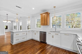 Building Photo - 795 St Charles Ave NE