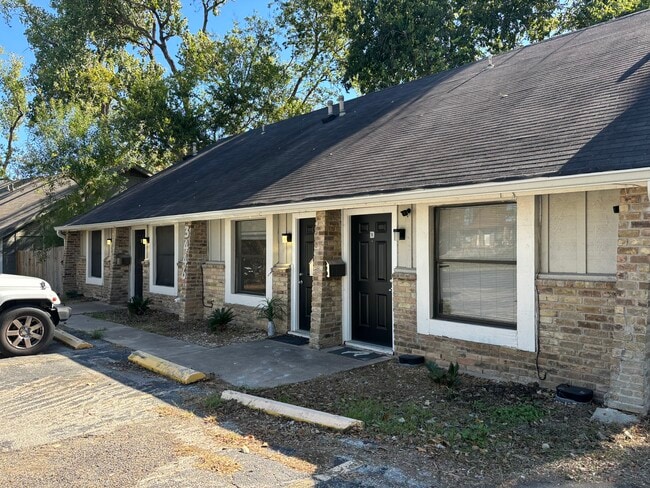 Building Photo - 3446 Willowrun Dr