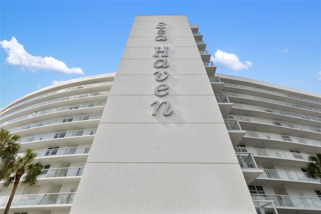 Building Photo - 2731 NE 14th Street Causeway