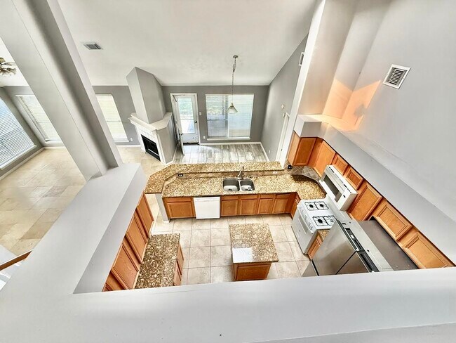 Building Photo - 8815 Champion Springs Cir