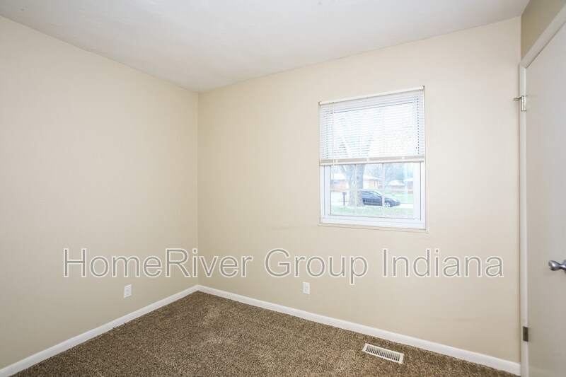 Building Photo - 12209 Dunbar Cir N