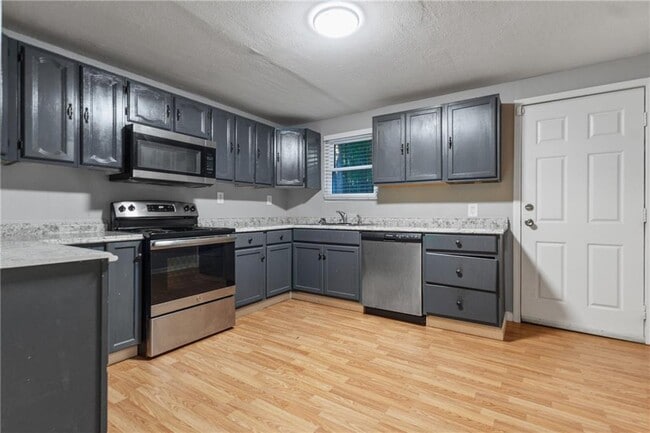 Building Photo - 562 Patillo Rd