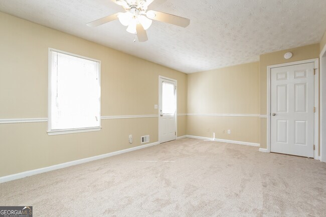 Building Photo - 6471 Chickasaw Dr