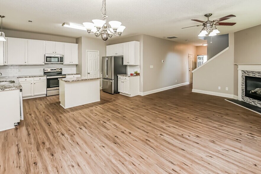 Building Photo - 414 Tribune Dr