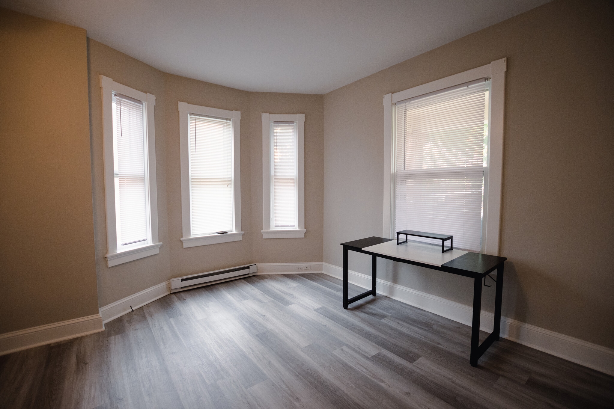 UNIT D LIVING ROOM - 813 N Market St