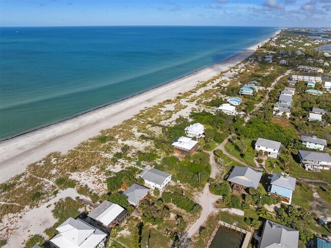 Building Photo - 9498 Alborado Rd