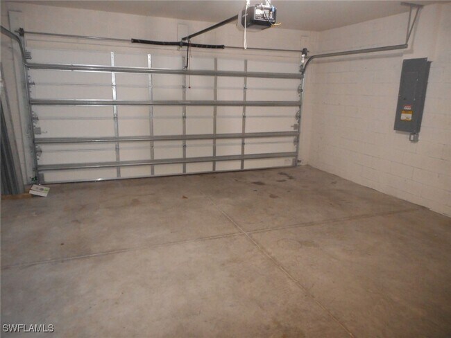 Building Photo - 333 Tropicana Pkwy E