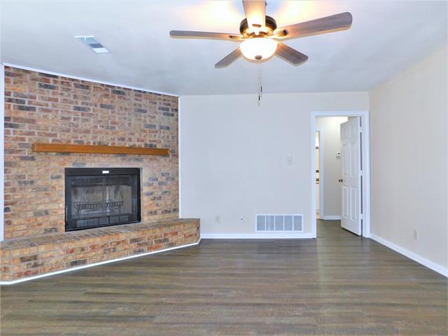 Building Photo - 3812 Yellowstone Pl