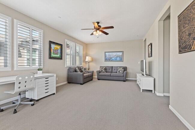 Building Photo - Immaculate single owner home in Natomas w/generous open layout
