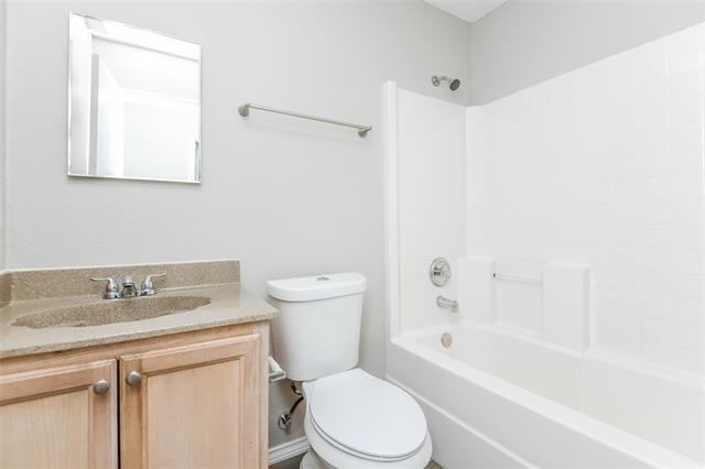 Building Photo - 6051 Guilia Dr