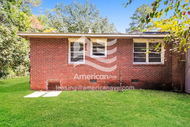 Building Photo - 688 Old Lundy Rd