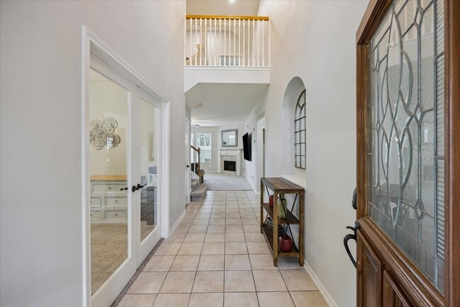 Building Photo - 606 Pine Walk Trail