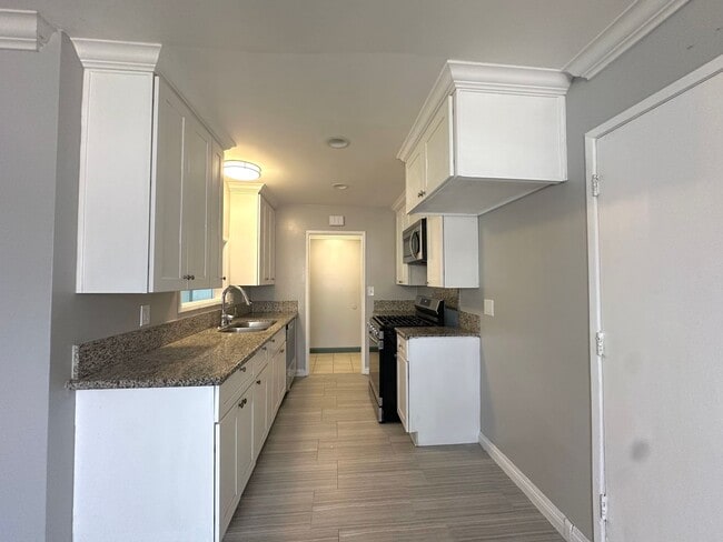 Building Photo - Remodeled Home in Santa Ana