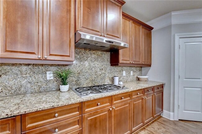 Building Photo - 9848 Talisman Dr