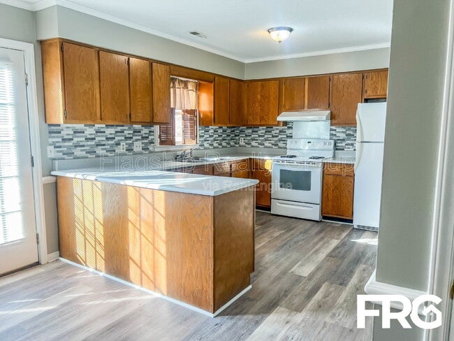 Building Photo - 100 Kristin Dr