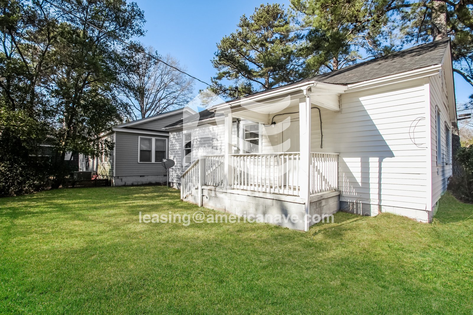 Building Photo - 1736 Columbia College Dr